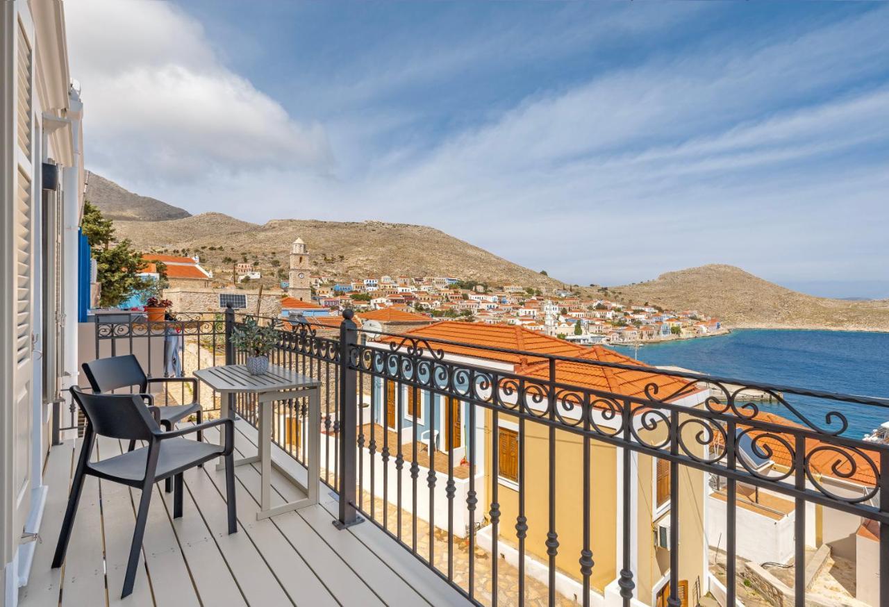 Chalki Sunrise Suites エクステリア 写真